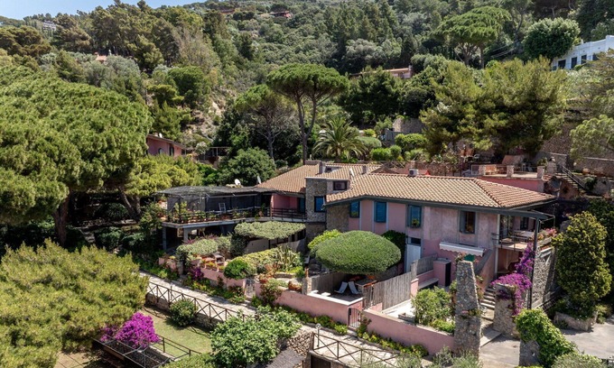 Cala Piccola Apartment | Argentarola in Porto Santo Stefano,Pool & Sea View