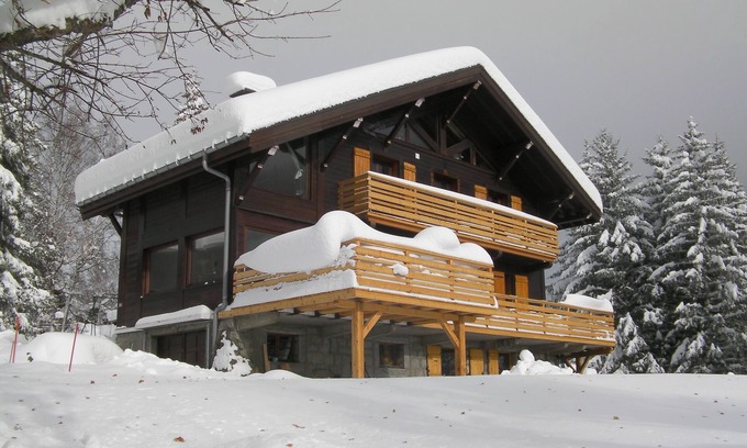 Montroc Ski Chalet | Argentiere: Argentiere/Chamonix- Near slopes- Hot tub - Stunning views