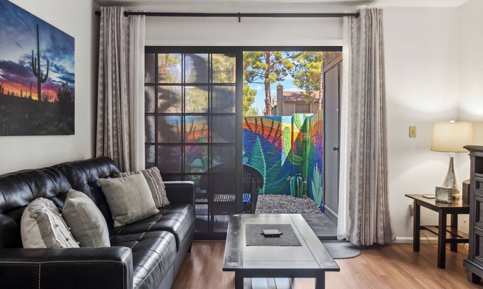 Mesa Condo | Arizona Themed Condo - 1st Floor, community Pool/Spa - Great Location!