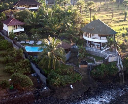 Tumbu Village Resort | ArjunaBungalows