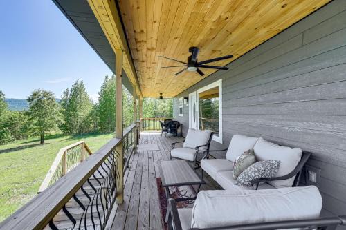 Jasper House | Arkansas Retreat with Deck, Fire Pit and Mtn Views!