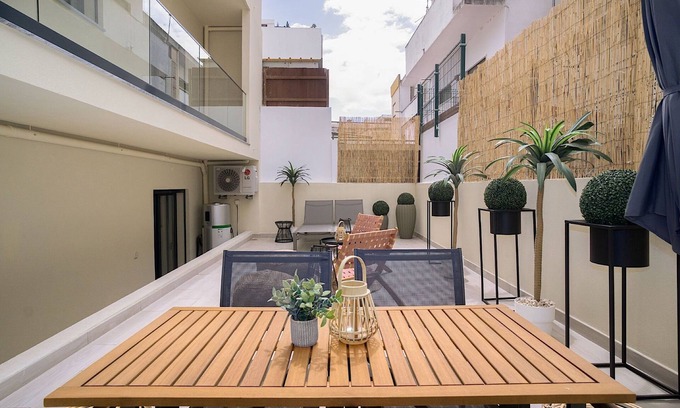 Se Apartment | Arla Brown Apartment, Wifi, AC, Terrace !New!