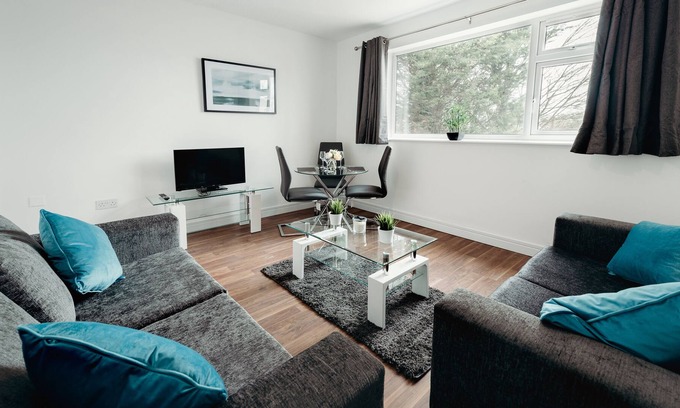 Hinckley Apartment | Arlan Apartments for Comfort and Ease, Hinkley - Apt. A