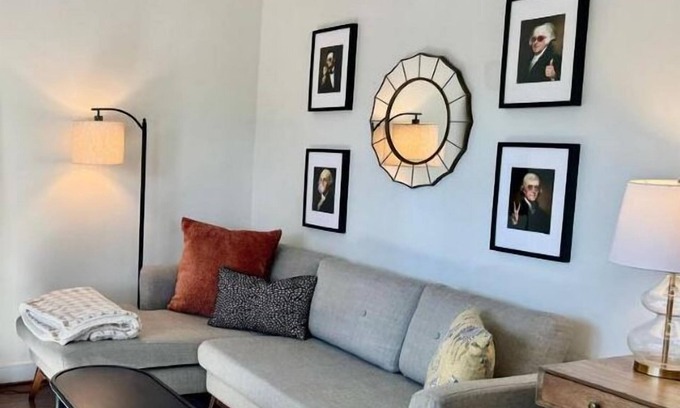 Arlington House | Arlington Home, Minutes to DC!, Secure Parking, King Bed, Firepit, Pet Friendly