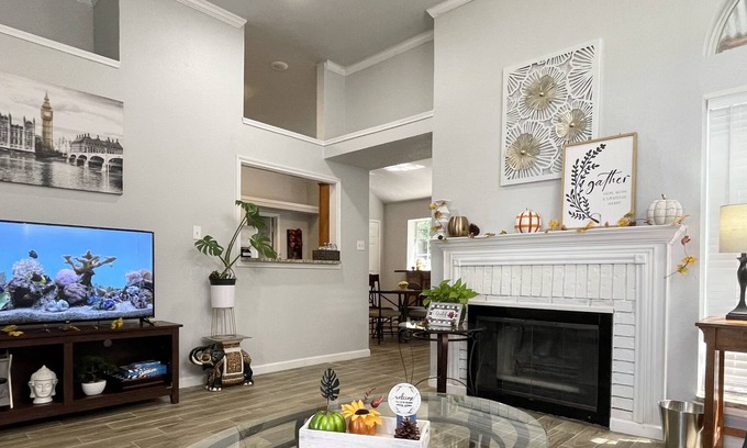 South Arlington House | Arlington House 3br 2bath Sleep 6 - Shopping malls, GM Financial, MCA hospital