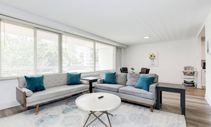 Aurora Highlands Apartment | Arlington Modern 3BR - Minutes to DC and Hotspots