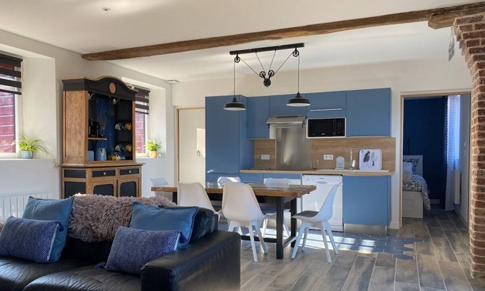 Bosc-Roger-sur-Buchy House | ARMADA 2023 Beautiful tastefully renovated barn, with farm animals!