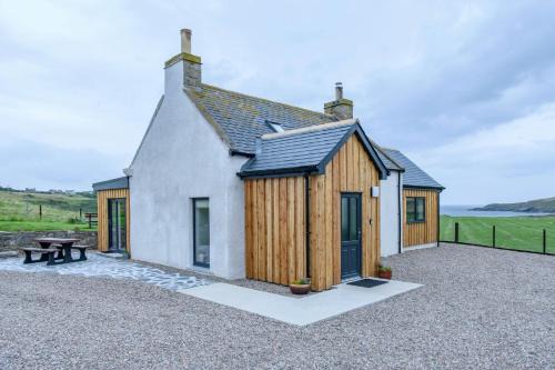 Thurso House | Armadale Farm Cottage