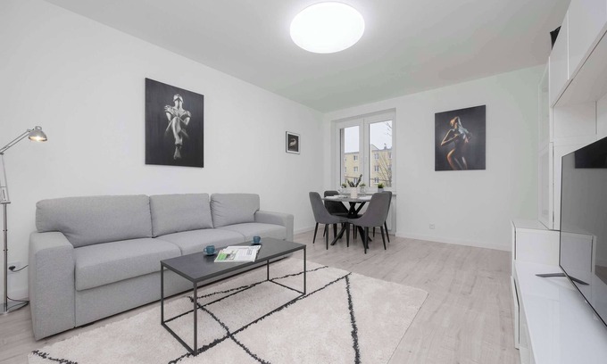 Pruszkow Apartment | Armii Krajowej 22 | Unique apartment | Wi-Fi