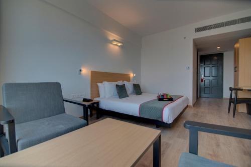 Nanganallur Hotel | ARN RESIDENCY