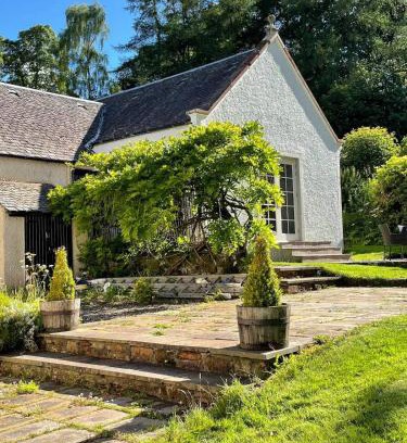 Kippen House | Arngomery Cottage