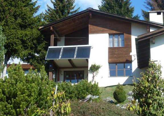 Brigels House | Arnika Montana