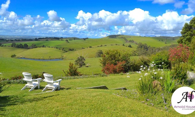 Buffalo Bed & Breakfast | Arnold House - Beautiful Country Retreat - The Clementine Suite.