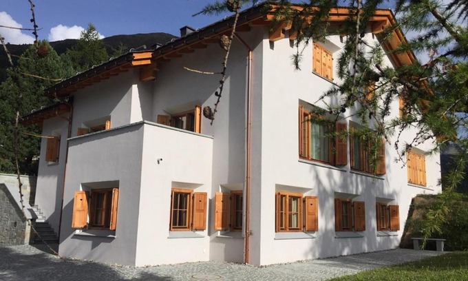 Samedan Apartment | Aroevens