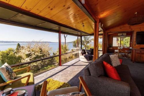 Kawaha Point House | Aroha Te Taumata
