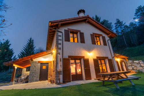 Roncal - Erronkari Ski Chalet | Arpetxea casa rural