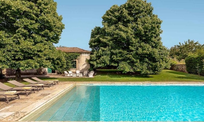 Aldeia de Irmaos Villa | Arrabida Estate near Lisbon with Pool and Vineyard