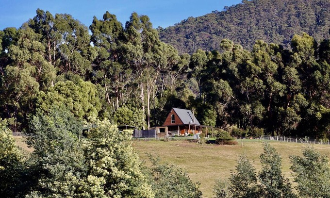 Port Arthur Cabin | Arrow Brick House