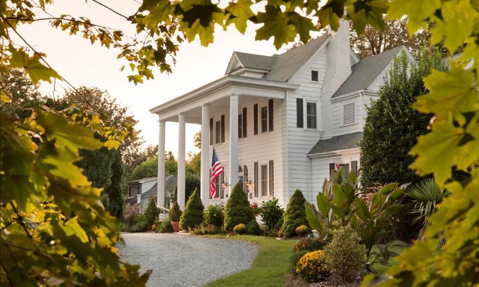 Durham Bed & Breakfast | Arrowhead Inn