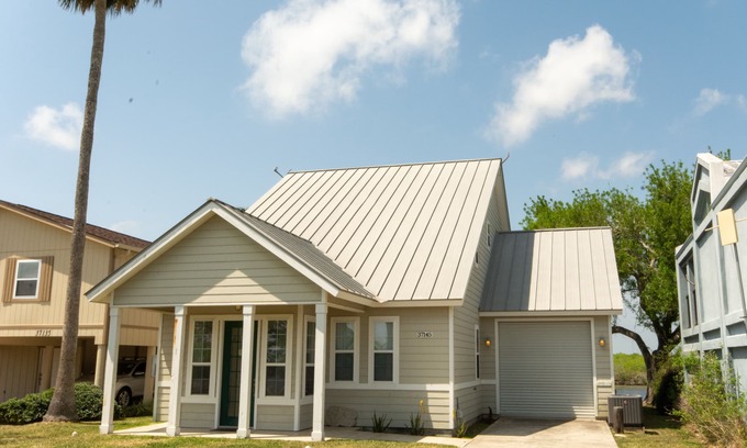 Arroyo City House | Arroyo City, TX Waterfront home