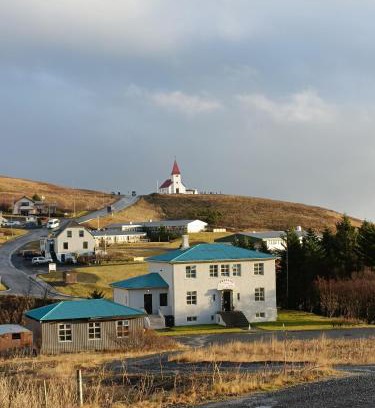 Myrdalshreppur House | Arsalir Guesthouse Vik B&B