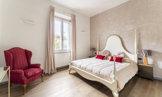 Oltrarno Apartment | Art Apartment Boboli Suite A few step from Porta Romana and Boboli's garden