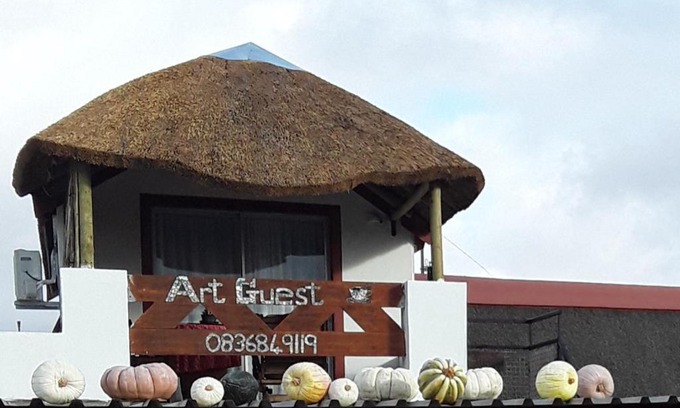 Lutzville House | Art Guest House