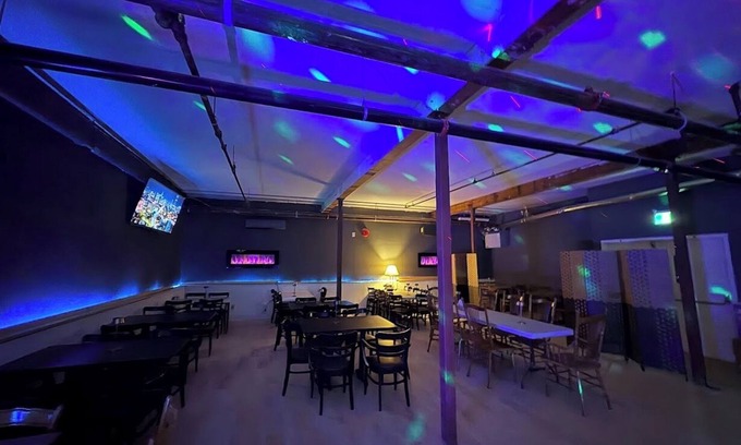 Maple Ridge Hotel | art infiniti hotel