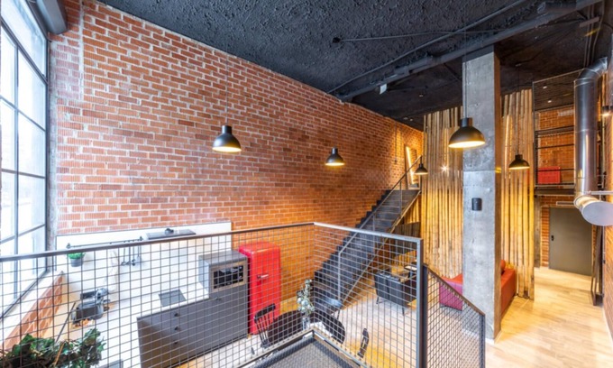 Pobles de l'Oest Apartment | Art Loft 04 'On Stage' in Valencia