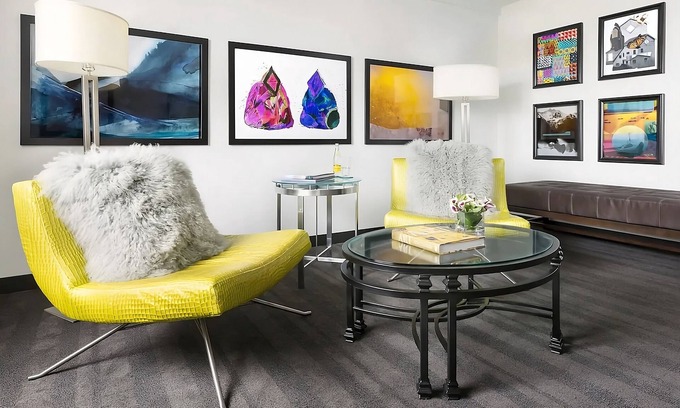 Lower Allston Hotel | Art Lover’s Escape! Pet- Friendly Unit Near Harvard University, Parking