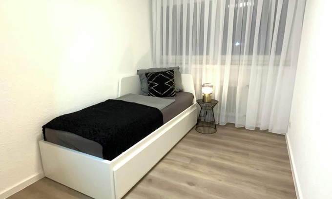 Rhein-Erft-Kreis District Apartment | Art of Apartment Brühl 5 minutes from Phantasialand complete apartment