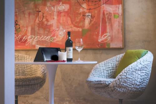 Santa Maria a Monte House | ART SUITE GALLERY - Tuscany - medieval town close to Florence, Pisa, Lucca, Chianti Zone, Versilia