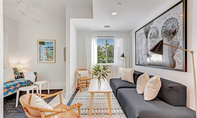 Wynwood Art District Apartment | ArTease Grand: Wynwood, Design District & Peloton
