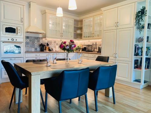 Karlovy Vary Apartment | ArtFlora KV Premium