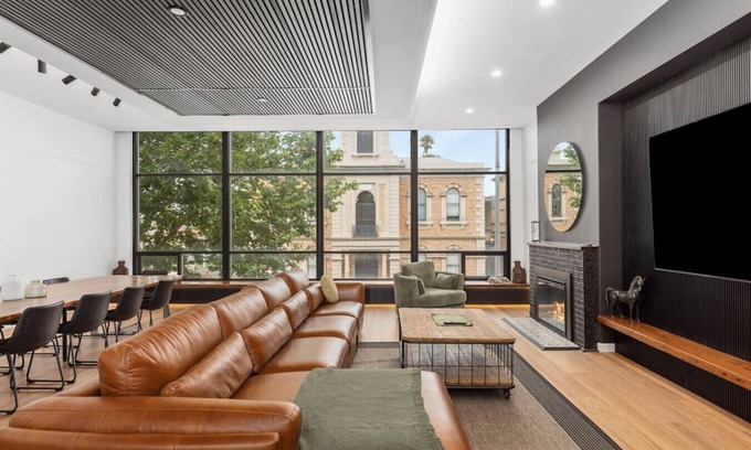 Mount Gambier Apartment | Arthur's on Commercial