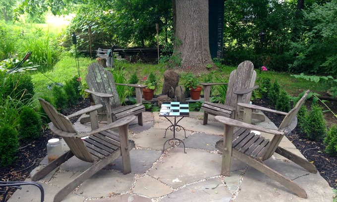 Stuyvesant Cottage | Artist’s Cottage near Hudson NY.
