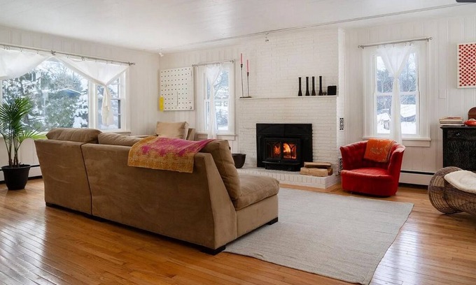 Philmont House | Artist's home near the woods - close to skiing, vineyards, High Falls, Hudson