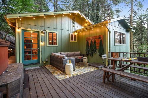 Guerneville House | Artist's Perch