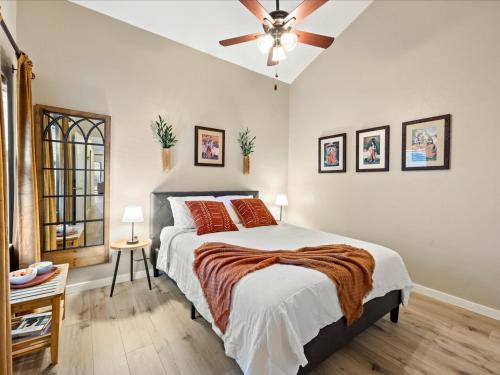 Gainesville Apartment | Artist's Tower Townhome Just Renovated w Loft