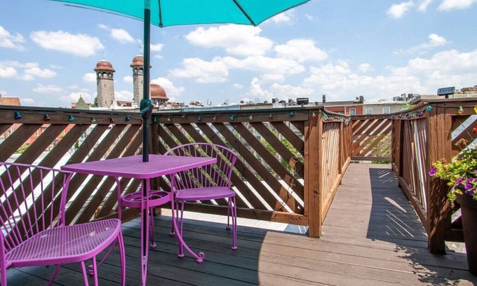 Bolton Hill Apartment | Artistic Abode Close to MICA & Johns Hopkins