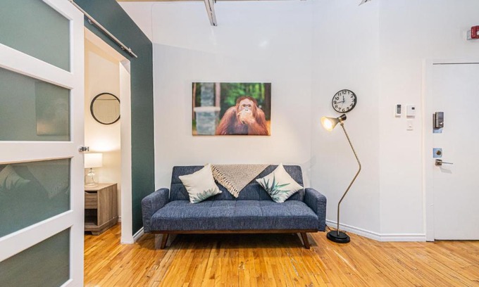 Mile End Apartment | Artistic & Tech Mile End Suites