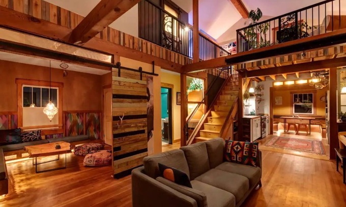York House | Artistic timberframe in the heart of the City