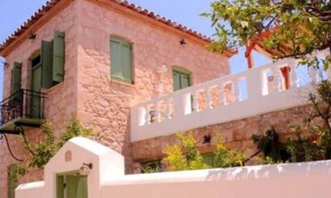 Megalochori House | Artists' house in the centre of Megalochori, 5min away from sandy beach