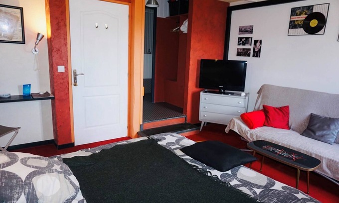 Messey-sur-Grosne Other | Artists Room - Up to 3 people (no pets)