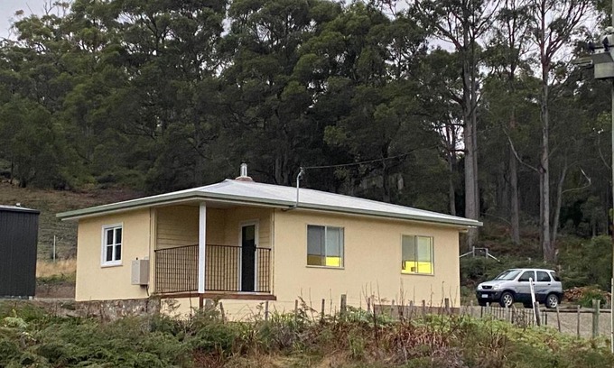 Alonnah House | Aruma Cottage Bruny Island