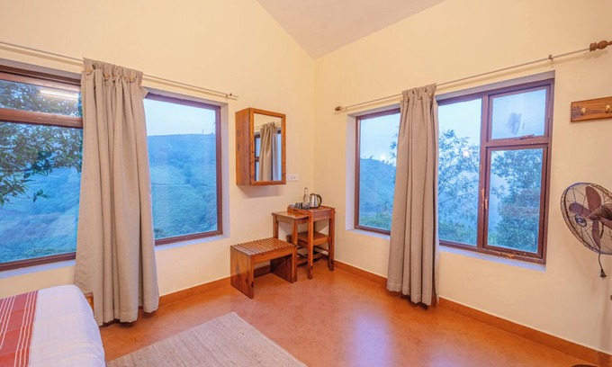 Vagamon Bed & Breakfast | Aruvi Vagamon by Voye Homes