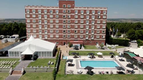 Carbajal de la Legua Hotel | ARVA Santiago León