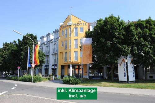 Worms Hotel | Asgard Hotel