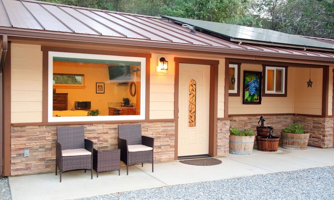 Three Rivers House | Ash Mountain Suite 1 mile to Sequoia Natl Park!