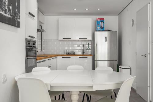 Ashdod Apartment | Ashdod Skyview modern 3bdr apartment by torohome